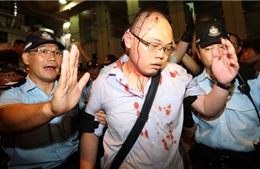Sau ẩu đả, người biểu tình Hong Kong hủy đàm phán 